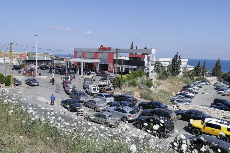 Lebanon, tensions over rationed fuel leave three dead