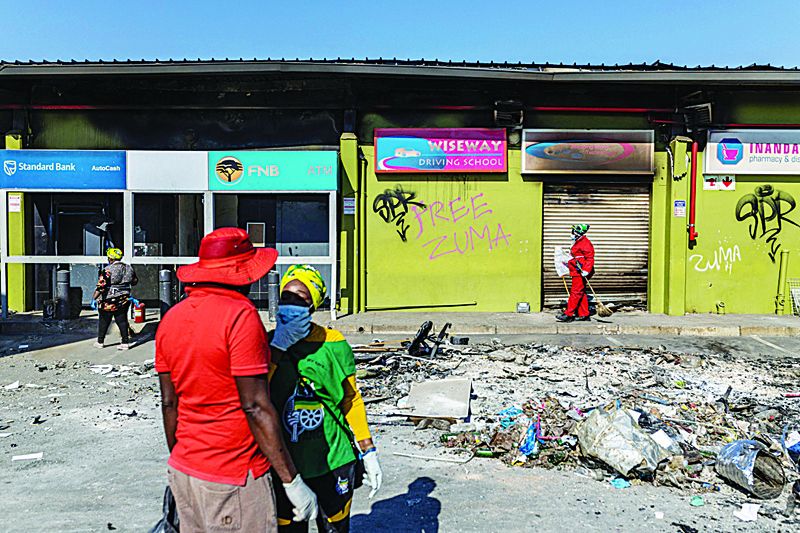 South Africa, Major cabinet reshuffle after unrest that killed  354 people