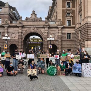 « No excuse » for world leaders on climate change, youth activists say
