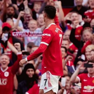 Cristiano Ronaldo leads Manchester United to victory over Newcastle