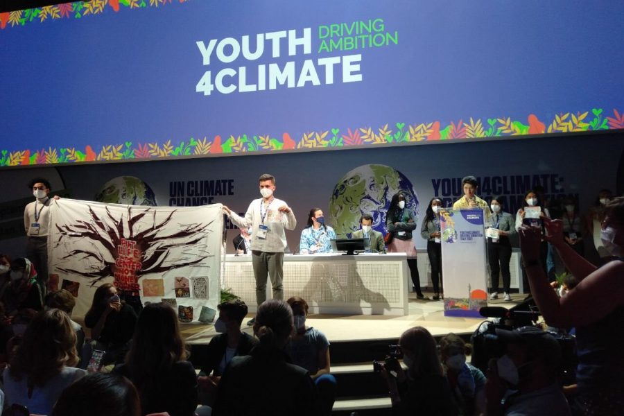 Youth activists mount pressure on world leaders for more climate action