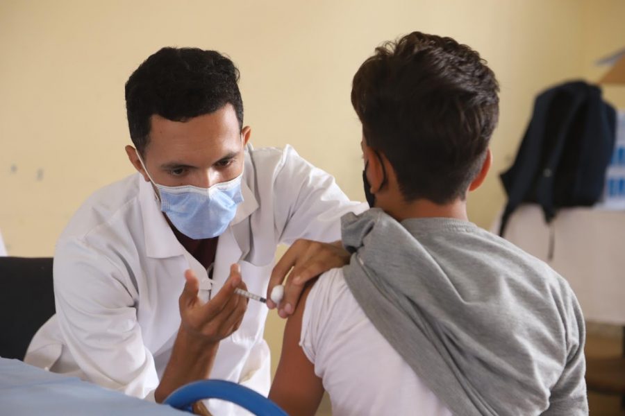 Schools to open their doors in the weekend to speed up students’ vaccination