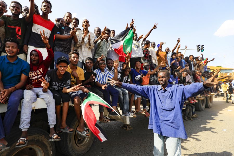 Pro-civilians protests carry on in Sudan, a day after military coup