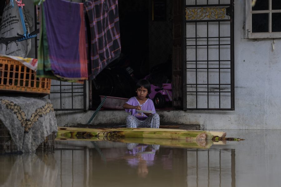 Floods in Malaysia displace over 29,000 people