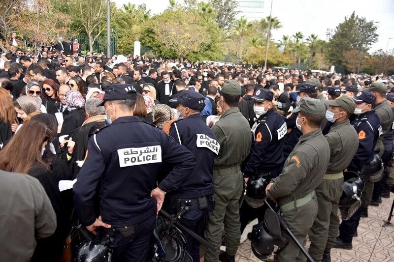 National lawyers’ protest in Rabat draws hundreds of outraged professionals