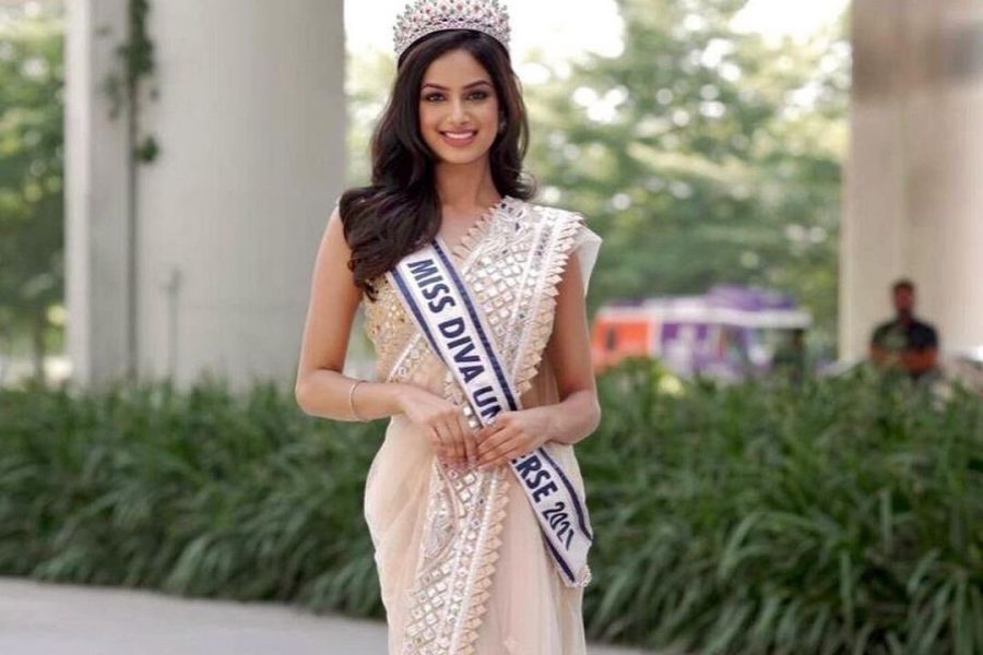 India’s Harnaaz Sandhu is crowned Miss Universe