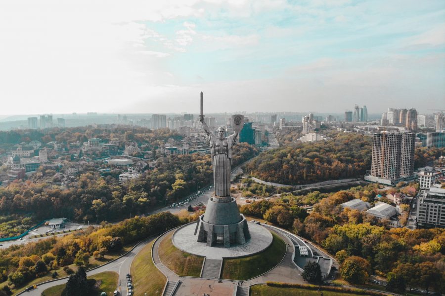 US embassy in Kyiv urges its citizens to “leave the country without delay”