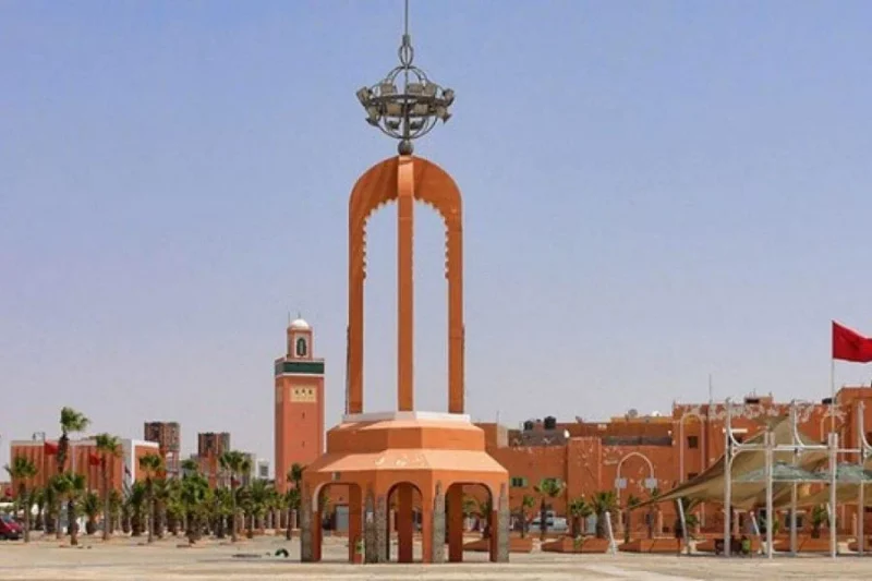 An African diplomatic delegation on an official visit to Laâyoune
