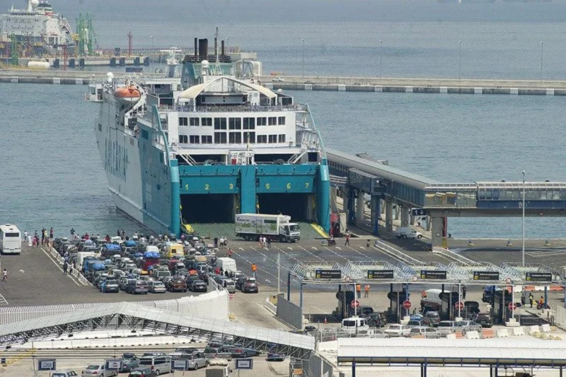 Spanish port authorities pin hope on Albares visit to reestablish maritime links