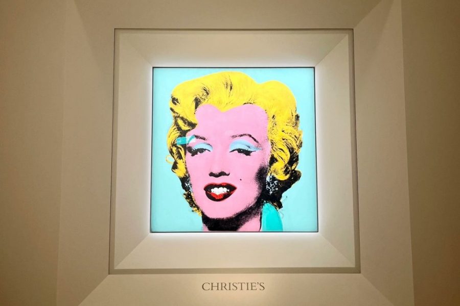 Marilyn Monroe's portrait sold out for $195 million in auctions