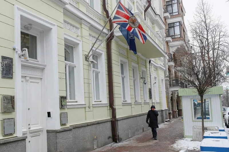 UK reopens its embassy in Kyiv