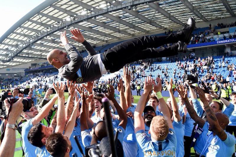 Manchester City wins the English Premier League