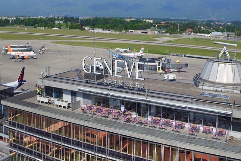 Geneva airport says gradually resuming flights after airspace closure