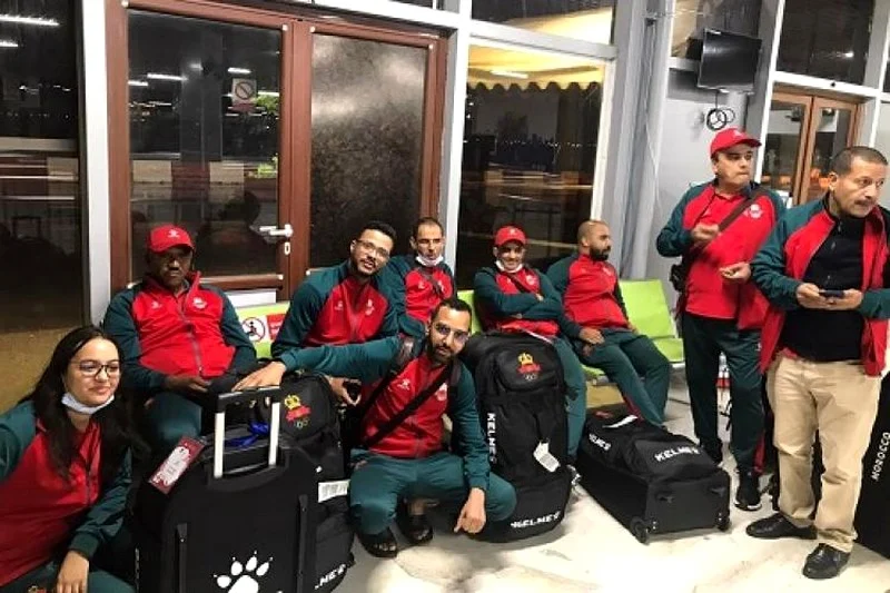 Moroccan media convoy prohibited from leaving Oran airport for over 24h