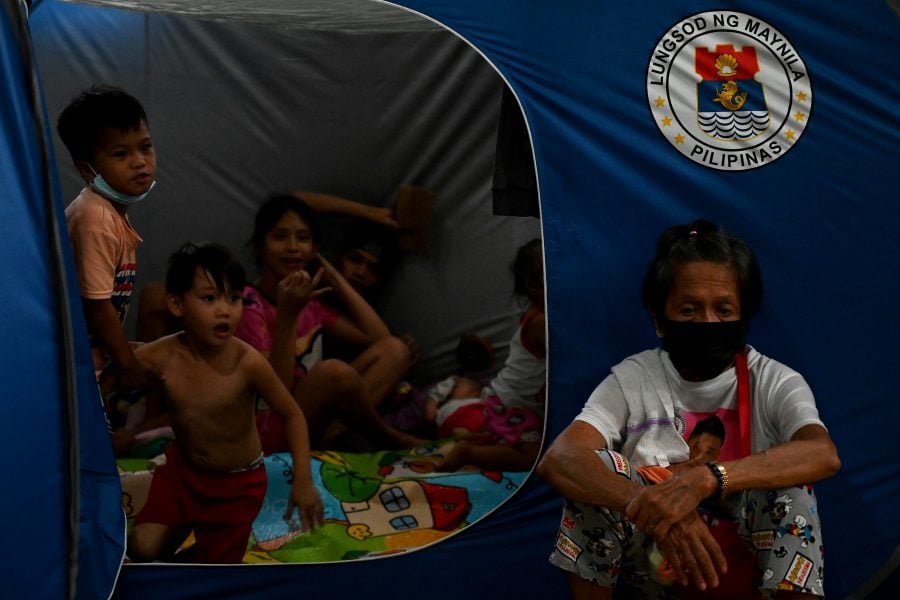 Super Typhoon Noru makes landfall in Philippines: weather bureau