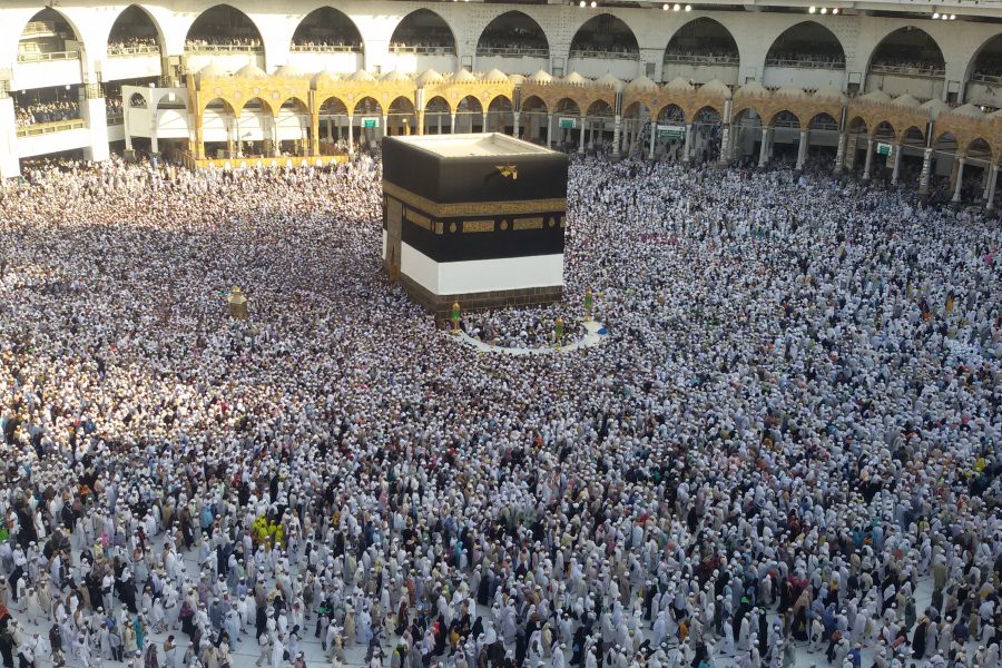 Saudi Arabia arrests man performing Umrah on behalf of Queen Elizabeth