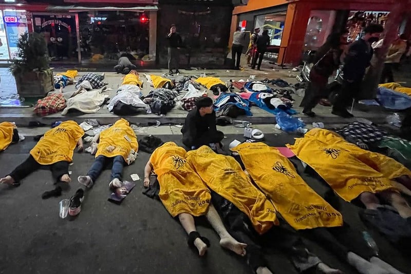 Timeline of a disaster: Seoul's fatal crowd crush