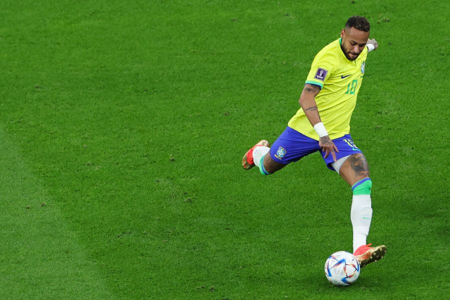 Neymar close to World Cup return, England and France set up last-eight showdown