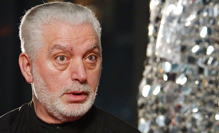Fashion designer Paco Rabanne dies aged 88