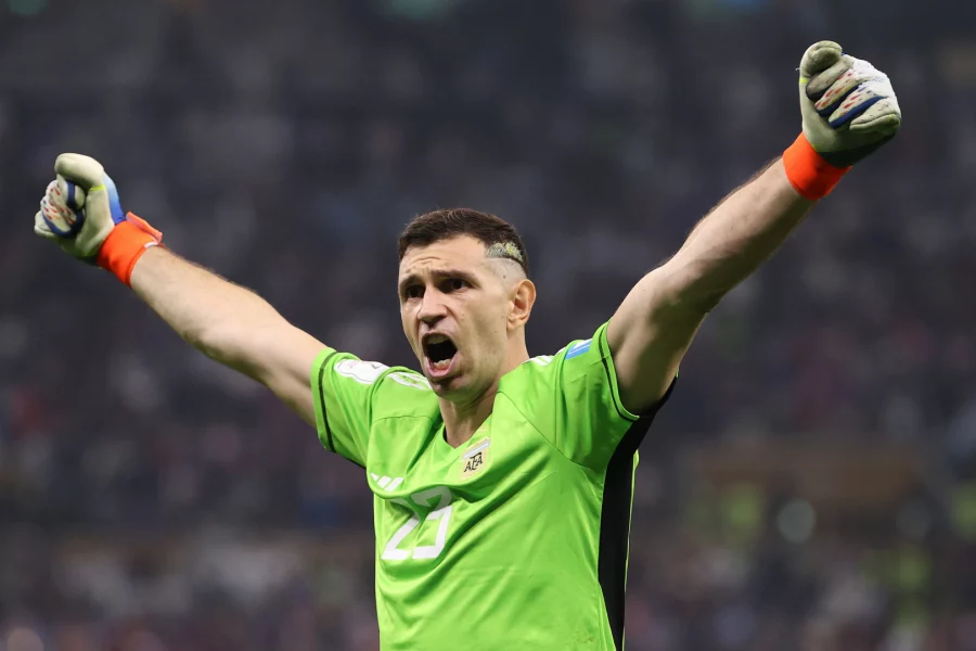 Bono loses FIFA's best goalkeeper to Martinez