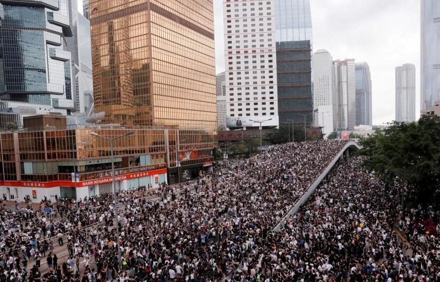 Hong Kong Police promises rewards for the arrest of 8 self-exiled activists