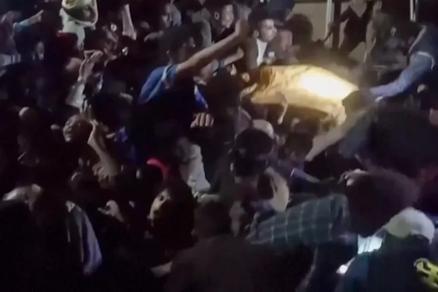 Yemen: At least 85 killed in stampede at Ramadan charity event