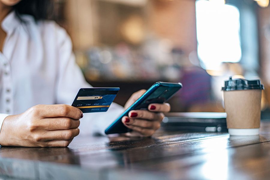 Moroccan lawmakers push for stronger consumer protections in booming e-commerce