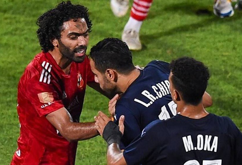 Egyptian footballer Hussein El Shahat suspended and fined for slapping Moroccan Mohamed Chibi