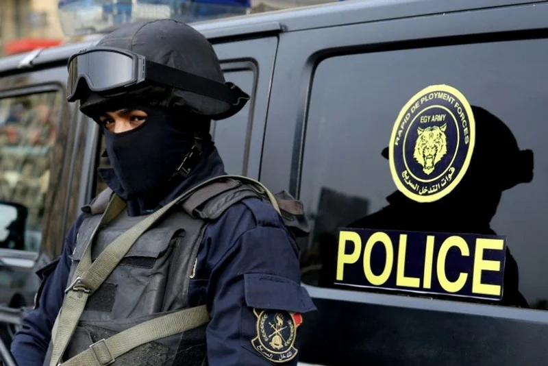 Egyptian policeman shoots at Israeli tourists in Alexandria, killing two