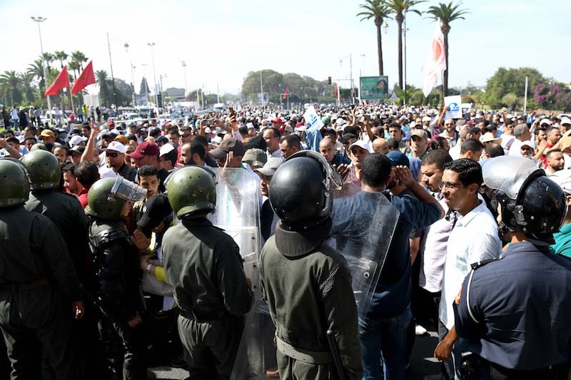Local government employees threaten strikes over delayed dialogue