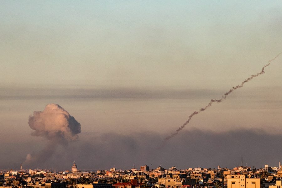 French diplomat killed in Israeli bombing