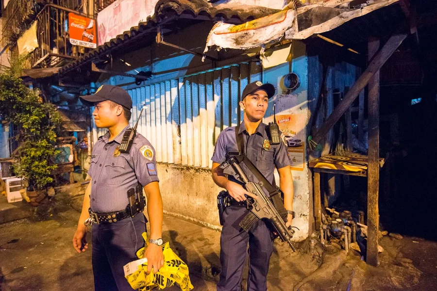 Philippines man decapitates neighbor, offers her head to friends