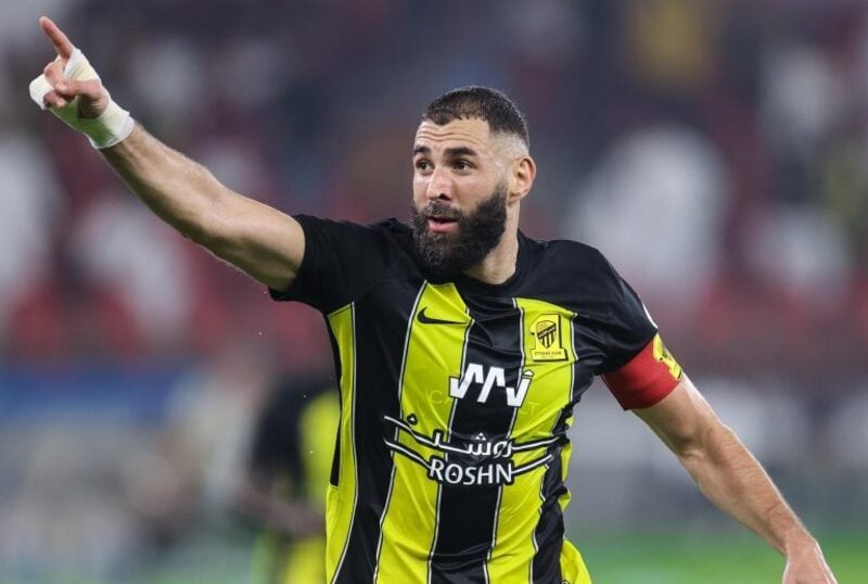 Benzema hints at RMA return after outraging fans with teammate comments
