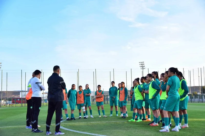 Morocco's women's national team under 17 head to Algeria
