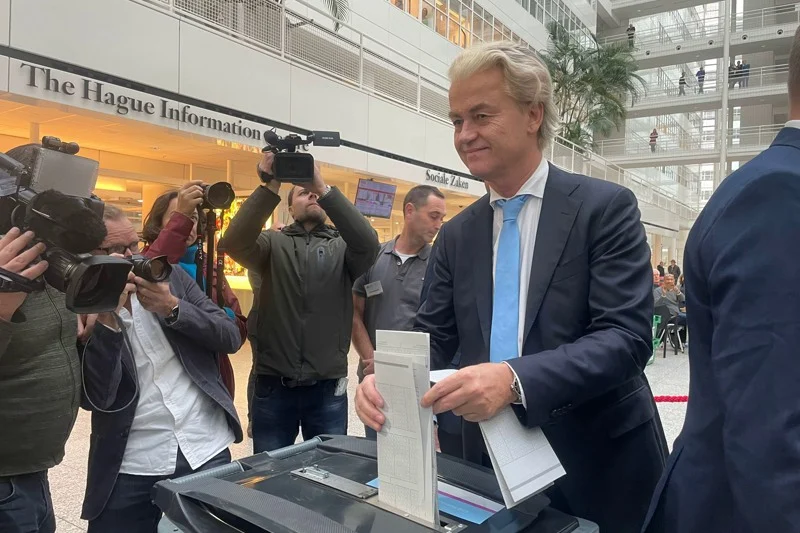 Dutch lawmaker blames Moroccans, Muslims for violence against Israeli fans in Amsterdam