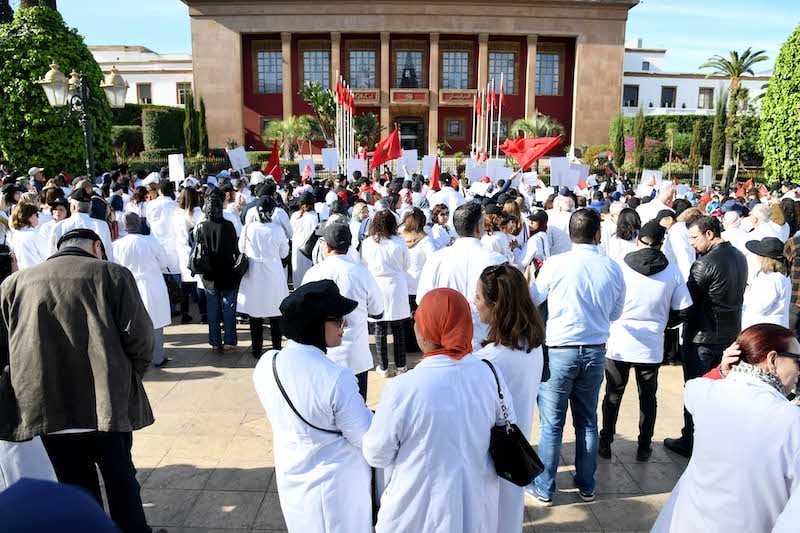 Doctors in public hospitals continue strike, demand dialogue with Health Ministry