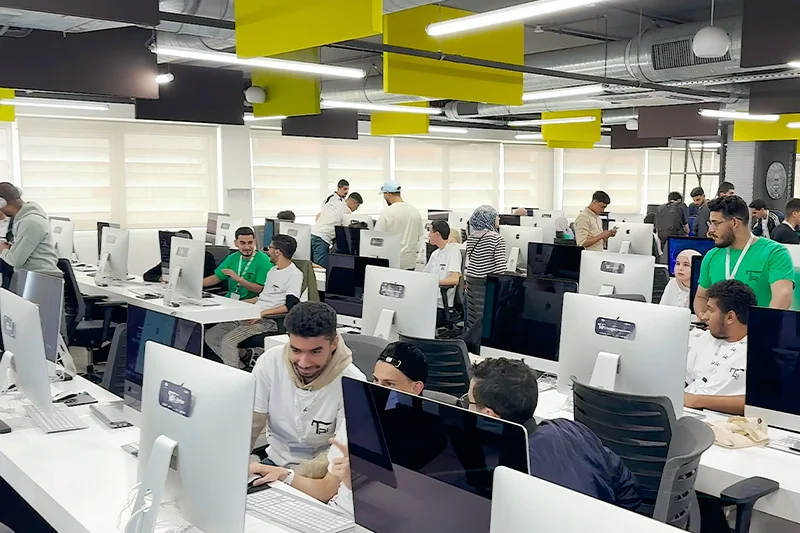 Report: more Moroccans turn to AI, yet key barriers remain