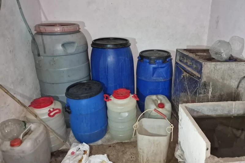 Morocco’s Gendarmerie cracks down on drug traffickers, illicit alcohol makers ahead of New Year’s