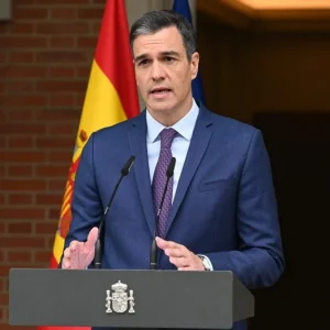 Spain's PM calls snap election after housing bill defeat