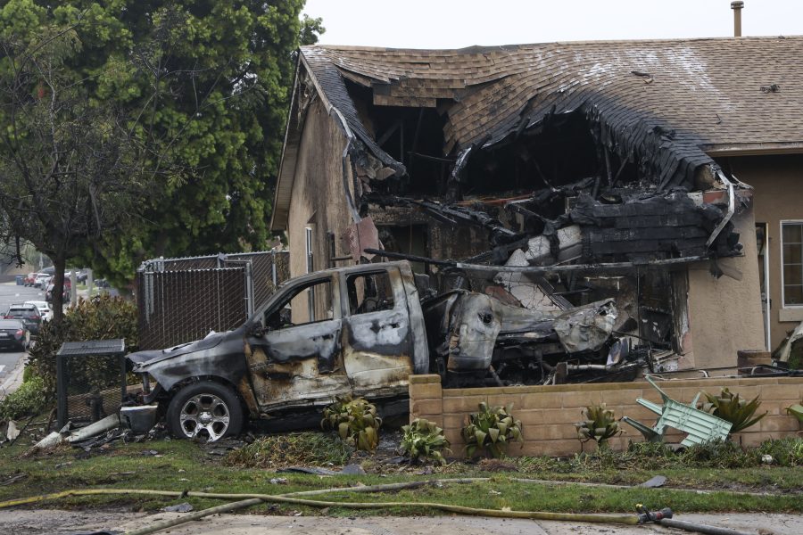Several dead as plane crashes on California neighborhood
