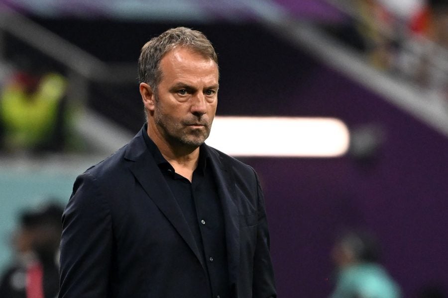Flick extends Barcelona deal to 2027 after title triumph