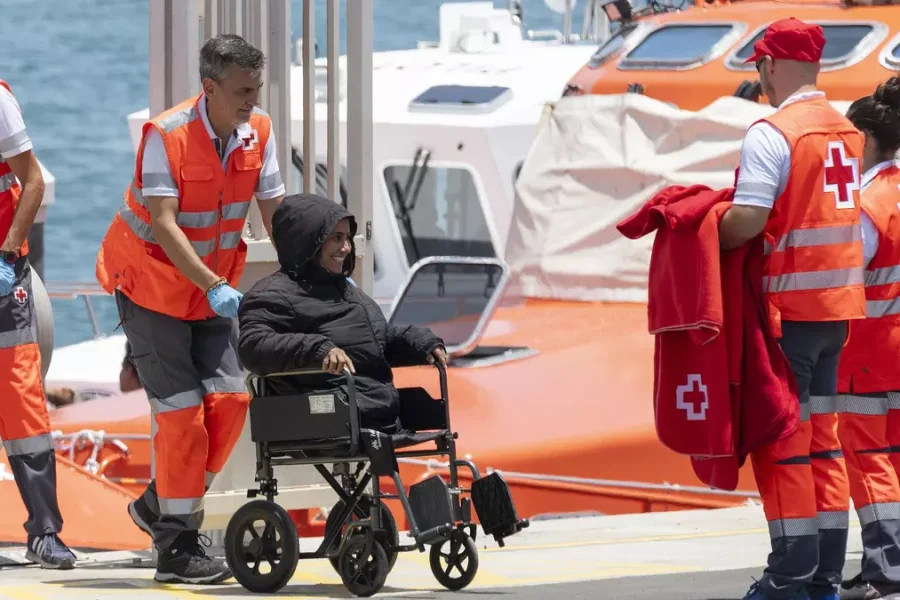 Rescue teams stunned as double-amputee Moroccan woman reaches Canary Islands