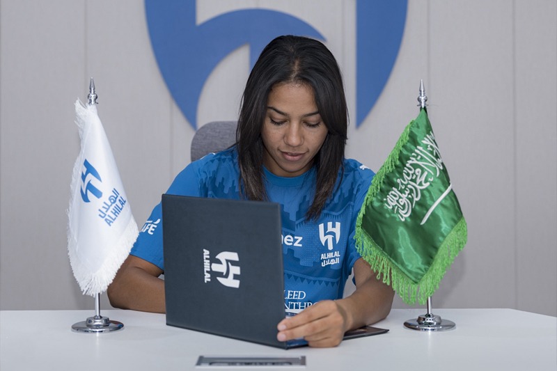 Saudi club Al Hilal signs captain of the Moroccan women's national team