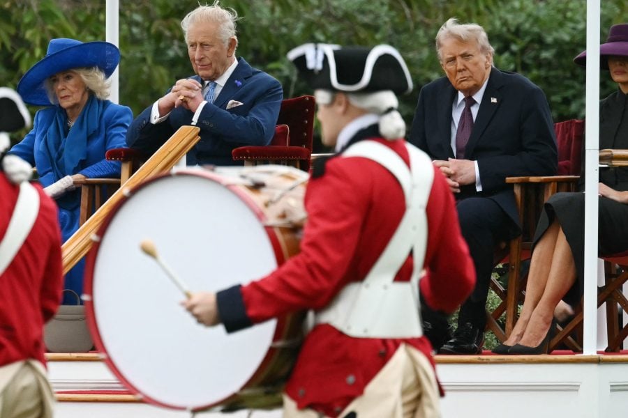 King gives Trump royal welcome on UK state visit