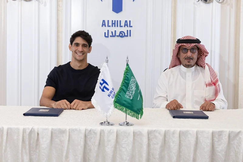Saudi club Al Hilal extends Morocco Goalkeeper Yassine Bounou’s contract until 2028