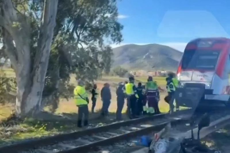 'Several lightly injured' after train hits crane in Spain: state operator