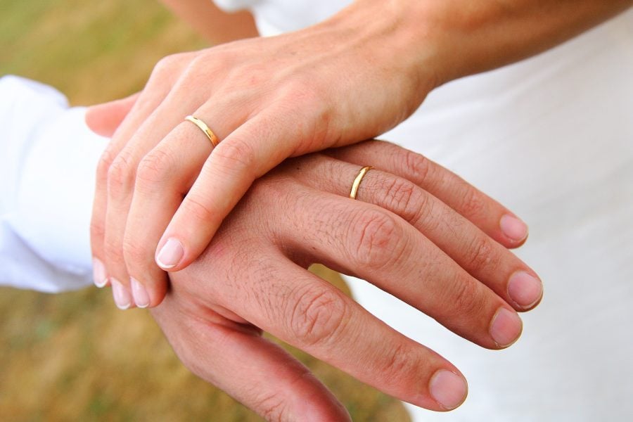 Survey: 66% of young Moroccans value virginity for marriage, 48% against polygamy