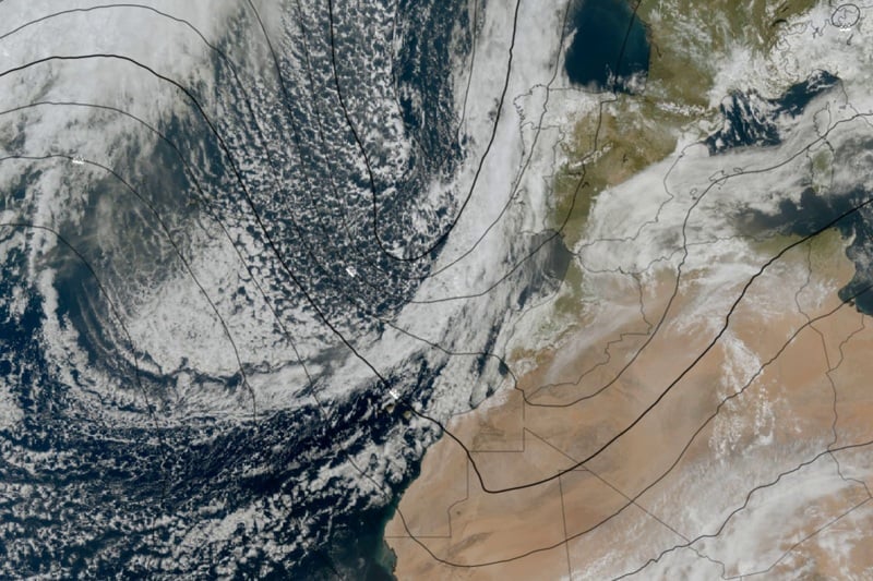 Morocco issues orange alert for thunderstorms, heat and strong winds