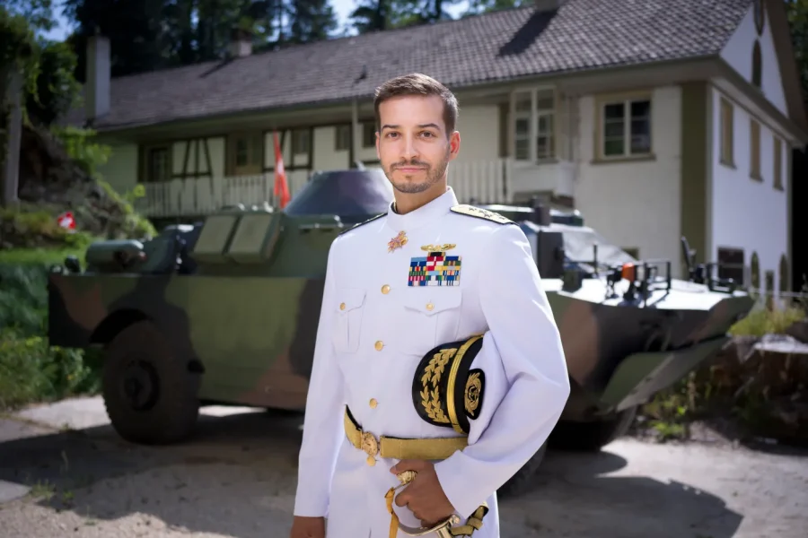 Swiss man of Moroccan origin claims 117,000 m² of land, proclaims himself King