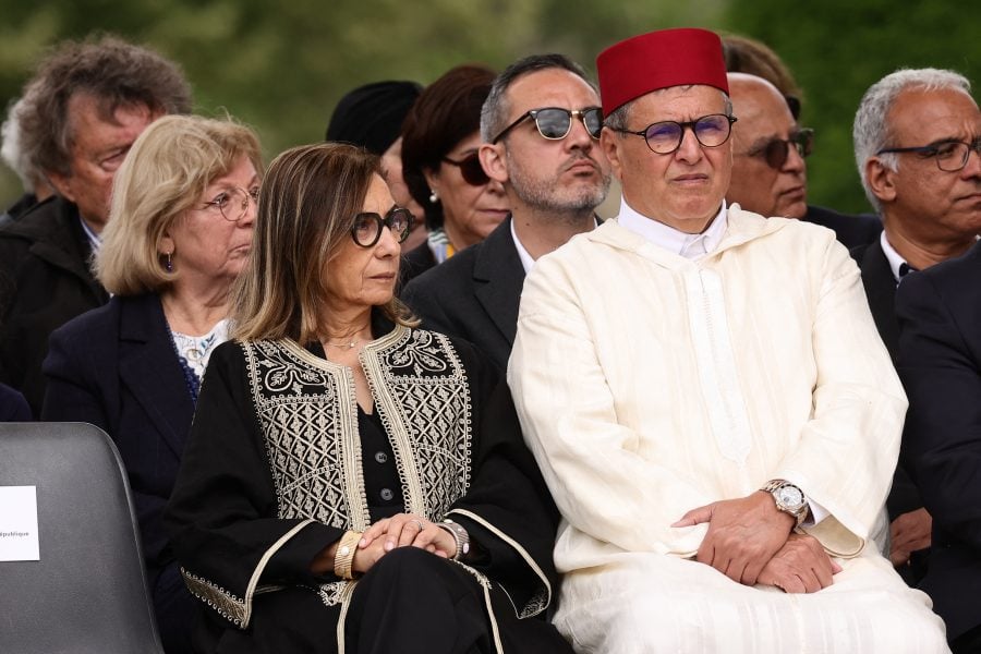 Gov't Head represents the King at Edgar Morin's national tribute ceremony
